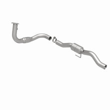 Load image into Gallery viewer, MagnaFlow Exhaust Products 447261 California CARB Direct-Fit Catalytic Converter for Select Chevrolet Silverado HD, GMC Sierra HD