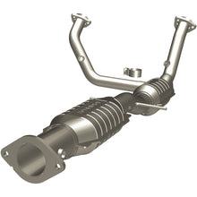 Load image into Gallery viewer, MagnaFlow Exhaust Products 24767 HM Grade Direct-Fit Catalytic Converter for Select Chevrolet S10