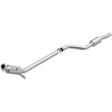 Load image into Gallery viewer, MagnaFlow Exhaust Products 5561448 California CARB Direct-Fit Catalytic Converter for Select Mercedes-Benz C350, Mercedes-Benz E350, Mercedes-Benz GLK350