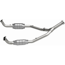 Load image into Gallery viewer, MagnaFlow Exhaust Products 93696 Standard Grade Direct-Fit Catalytic Converter for Select Land Rover Range Rover