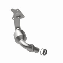 Load image into Gallery viewer, MagnaFlow Exhaust Products 52438 OEM Grade Direct-Fit Catalytic Converter for Select Nissan Juke, Nissan Sentra