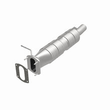 Load image into Gallery viewer, MagnaFlow Exhaust Products 24161 HM Grade Direct-Fit Catalytic Converter for Select Ford F-250 Super Duty, Ford F-350 Super Duty, Ford F-450 Super Duty, Ford F-550 Super Duty