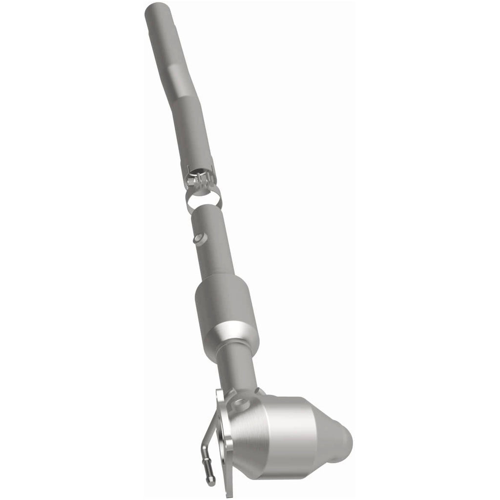 MagnaFlow Exhaust Products 52281 OEM Grade Direct-Fit Catalytic Converter for Select Volkswagen Beetle, Volkswagen CC, Volkswagen Jetta, Volkswagen Passat