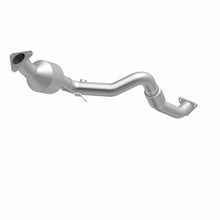 Load image into Gallery viewer, MagnaFlow Exhaust Products 5481943 California CARB Direct-Fit Catalytic Converter for Select Audi Q7, Volkswagen Touareg