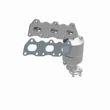 Load image into Gallery viewer, MagnaFlow Exhaust Products 51272 OEM Grade Manifold Catalytic Converter for Select Suzuki Grand Vitara, Suzuki XL-7