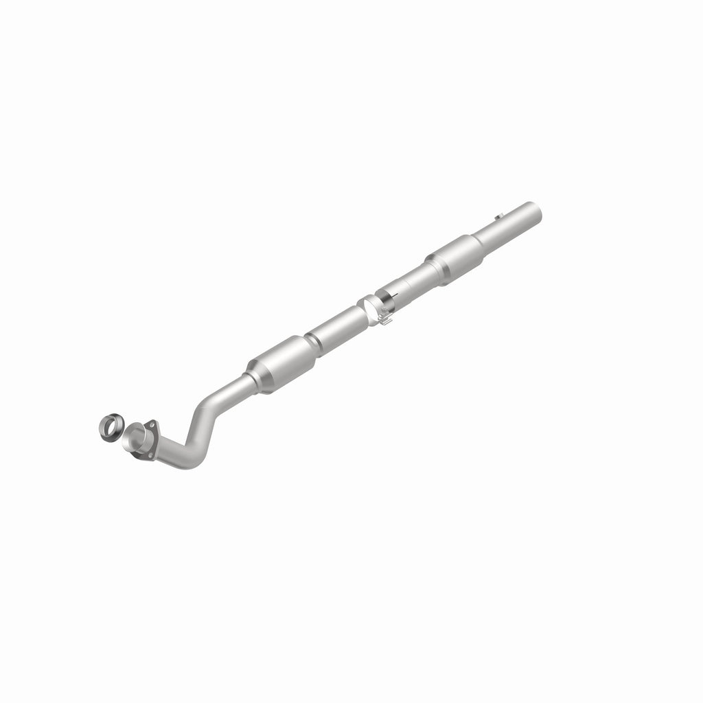 MagnaFlow Exhaust Products 52051 OEM Grade Direct-Fit Catalytic Converter for Select Chevrolet Express 1500, Chevrolet Express 2500, Chevrolet Express 3500, GMC Savana 1500, GMC Savana 2500, GMC Savana
