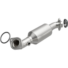 Load image into Gallery viewer, MagnaFlow Exhaust Products 5461884 California CARB Direct-Fit Catalytic Converter for Select Cadillac CTS