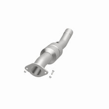 Load image into Gallery viewer, MagnaFlow Exhaust Products 49642 OEM Grade Direct-Fit Catalytic Converter for Select Chevrolet Silverado HD, Chevrolet Suburban 2500, GMC Sierra HD, GMC Yukon XL
