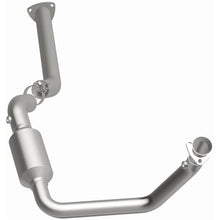 Load image into Gallery viewer, MagnaFlow Exhaust Products 4451415 California CARB Direct-Fit Catalytic Converter for Select Chevrolet Express 1500, Chevrolet Express 2500, Chevrolet Express 3500, Chevrolet G30, GMC G3500, GMC Savana 1500, GMC Savana 2500, GMC Savana