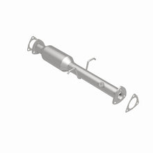 Load image into Gallery viewer, MagnaFlow Exhaust Products 23462 HM Grade Direct-Fit Catalytic Converter for Select Chevrolet S10, GMC Sonoma, Isuzu Hombre