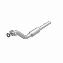 Load image into Gallery viewer, MagnaFlow Exhaust Products 4481464 California CARB Direct-Fit Catalytic Converter for Select Buick LeSabre, Buick Park Avenue, Buick Riviera, Oldsmobile 88, Oldsmobile 98, Oldsmobile LSS, Pontiac Bonneville
