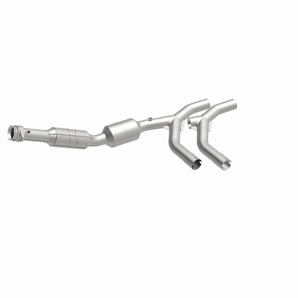 MagnaFlow Exhaust Products 51310 OEM Grade Direct-Fit Catalytic Converter for Select Ford E-150, Ford E-150 Club Wagon, Ford E-250