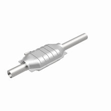 Load image into Gallery viewer, MagnaFlow Exhaust Products 3391222 California CARB Direct-Fit Catalytic Converter for Select Jeep CJ5, Jeep CJ7, Jeep Cherokee, Jeep Grand Wagoneer, Jeep J10, Jeep Scrambler, Jeep Wagoneer