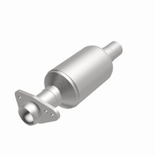 Load image into Gallery viewer, MagnaFlow Exhaust Products 3391496 California CARB Direct-Fit Catalytic Converter for Select Chevrolet S10, GMC Sonoma