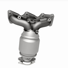 Load image into Gallery viewer, MagnaFlow Exhaust Products 5531855 California CARB Manifold Catalytic Converter for Select Hyundai Azera, Hyundai Sonata