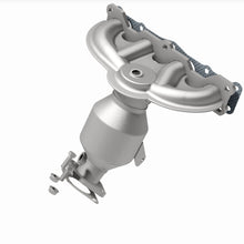 Load image into Gallery viewer, MagnaFlow Exhaust Products 5531590 California CARB Manifold Catalytic Converter for Select Hyundai Tucson