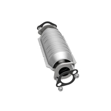 Load image into Gallery viewer, MagnaFlow Exhaust Products 49653 OEM Grade Direct-Fit Catalytic Converter for Select Hyundai Accent, Kia Rio, Kia Rio5