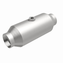 Load image into Gallery viewer, MagnaFlow Exhaust Products 5551356 California CARB Universal Catalytic Converter for Select Chrysler Aspen, Chrysler Town &amp; Country, Dodge Durango, Dodge Grand Caravan, Dodge Nitro, Dodge Ram 1500, Dodge Ram 2500, Ford E-150, Ford E-250, Ford E-350 Super