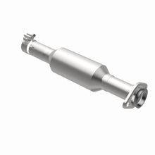 Load image into Gallery viewer, MagnaFlow Exhaust Products 5571518 California CARB Direct-Fit Catalytic Converter for Select Ford Escape, Mercury Mariner
