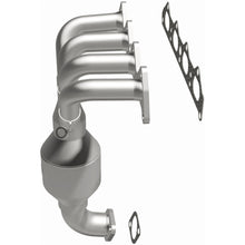 Load image into Gallery viewer, MagnaFlow Exhaust Products 452037 California CARB Manifold Catalytic Converter for Select Hyundai Elantra, Hyundai Tiburon