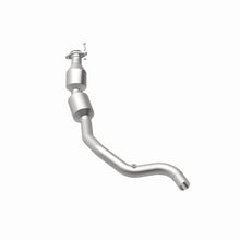 Load image into Gallery viewer, MagnaFlow Exhaust Products 21-535 OEM Grade Direct-Fit Catalytic Converter for Select Land Rover Range Rover, Land Rover Range Rover Sport
