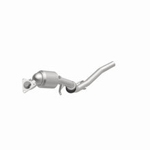 Load image into Gallery viewer, MagnaFlow Exhaust Products 5551374 California CARB Direct-Fit Catalytic Converter for Select Porsche Cayenne