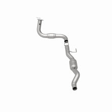 Load image into Gallery viewer, MagnaFlow Exhaust Products 93465 HM Grade Direct-Fit Catalytic Converter for Select Chevrolet Avalanche 2500, Chevrolet Suburban 2500, GMC Yukon XL