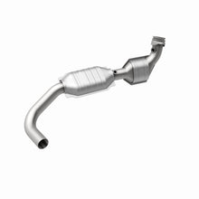 Load image into Gallery viewer, MagnaFlow Exhaust Products 23526 HM Grade Direct-Fit Catalytic Converter for Select Lincoln Navigator