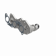 Load image into Gallery viewer, MagnaFlow Exhaust Products 52556 OEM Grade Manifold Catalytic Converter for Select Toyota Sienna