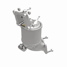 Load image into Gallery viewer, MagnaFlow Exhaust Products 290133 OEM Grade Manifold Catalytic Converter for Select Hyundai Santa Cruz, Hyundai Tucson, Kia Sorento, Kia Sportage