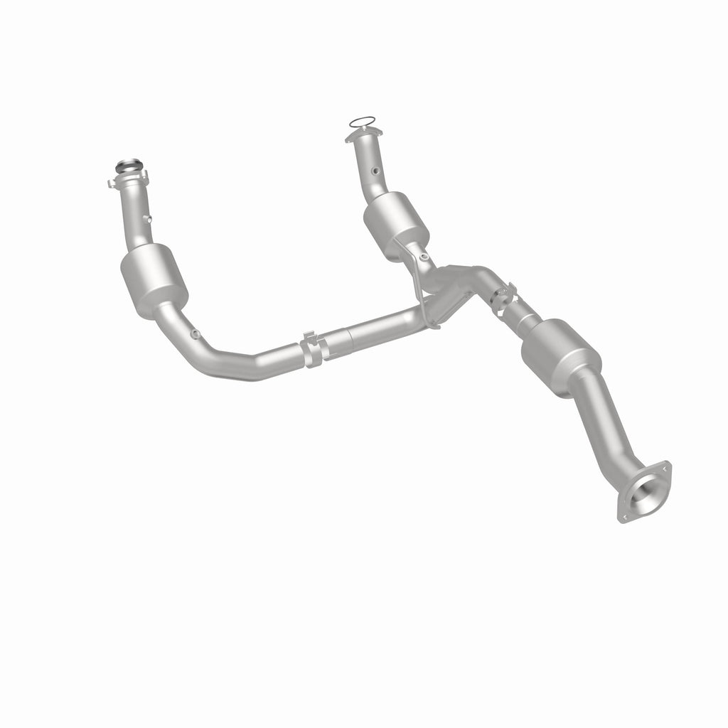 MagnaFlow Exhaust Products 280745 OEM Grade Direct-Fit Catalytic Converter for Select Chevrolet Silverado HD, Chevrolet Silverado HD, GMC Sierra HD, GMC Sierra HD