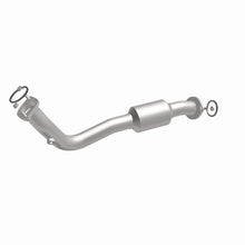 Load image into Gallery viewer, MagnaFlow Exhaust Products 5571541 California CARB Direct-Fit Catalytic Converter for Select Toyota RAV4