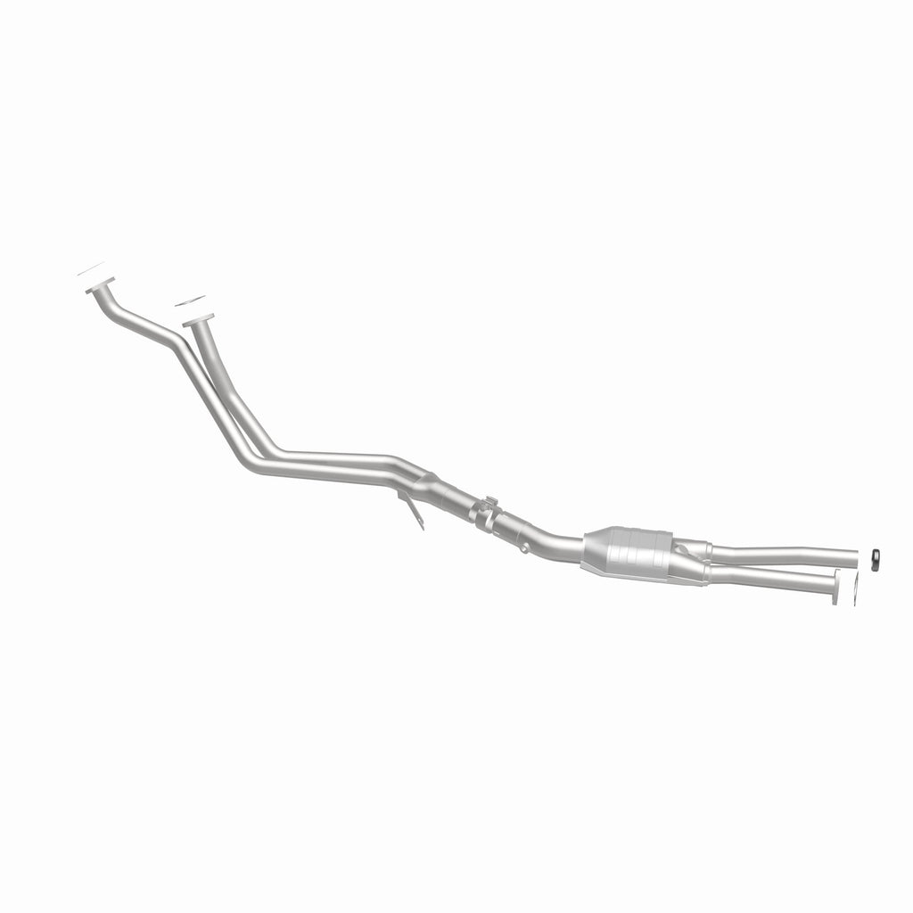 MagnaFlow Exhaust Products 23556 Standard Grade Direct-Fit Catalytic Converter for Select BMW 535i, BMW 635CSi