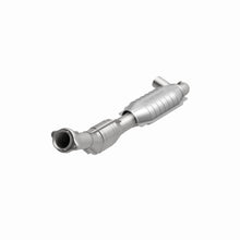 Load image into Gallery viewer, MagnaFlow Exhaust Products 447133 California CARB Direct-Fit Catalytic Converter for Select Ford F-150, Ford F-250
