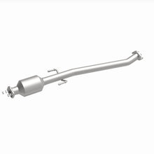 Load image into Gallery viewer, MagnaFlow Exhaust Products 280116 OEM Grade Direct-Fit Catalytic Converter for Select Toyota Highlander