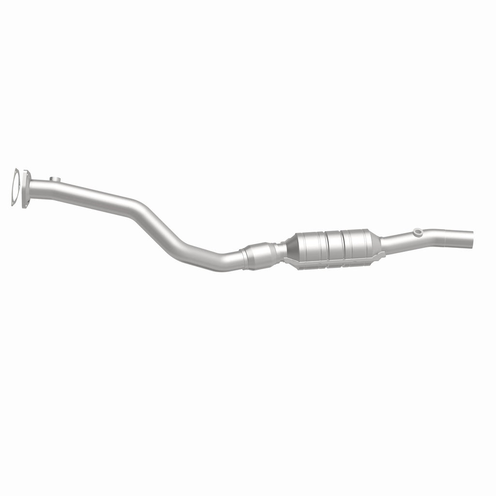 MagnaFlow Exhaust Products 22962 HM Grade Direct-Fit Catalytic Converter for Select Audi A4, Audi A4 Quattro, Volkswagen Passat