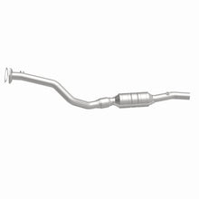 Load image into Gallery viewer, MagnaFlow Exhaust Products 22962 HM Grade Direct-Fit Catalytic Converter for Select Audi A4, Audi A4 Quattro, Volkswagen Passat