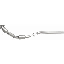 Load image into Gallery viewer, MagnaFlow Exhaust Products 551361 California CARB Direct-Fit Catalytic Converter for Select Volkswagen Passat