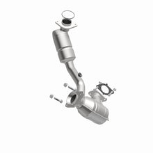 Load image into Gallery viewer, MagnaFlow Exhaust Products 5411466 California CARB Direct-Fit Catalytic Converter for Select Ford Taurus, Mercury Sable