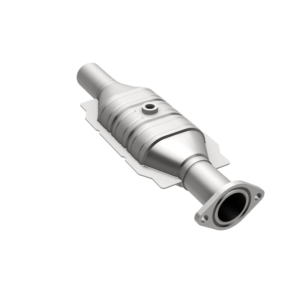 MagnaFlow Exhaust Products 51288 OEM Grade Direct-Fit Catalytic Converter for Select Ford Fusion, Mercury Milan
