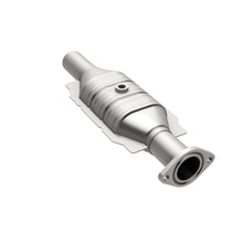 Load image into Gallery viewer, MagnaFlow Exhaust Products 51288 OEM Grade Direct-Fit Catalytic Converter for Select Ford Fusion, Mercury Milan
