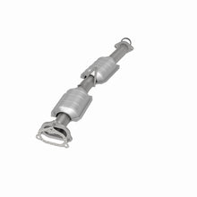 Load image into Gallery viewer, MagnaFlow Exhaust Products 51379 OEM Grade Direct-Fit Catalytic Converter for Select Ford Ranger, Mazda B3000, Mazda B4000