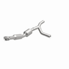Load image into Gallery viewer, MagnaFlow Exhaust Products 5582310 California CARB Direct-Fit Catalytic Converter for Select Ford E-150, Ford E-250