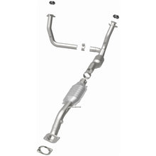 Load image into Gallery viewer, MagnaFlow Exhaust Products 458010 California CARB Direct-Fit Catalytic Converter for Select Chevrolet Blazer