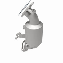 Load image into Gallery viewer, MagnaFlow Exhaust Products 5551994 California CARB Manifold Catalytic Converter for Select Ram ProMaster 1500, Ram ProMaster 2500, Ram ProMaster