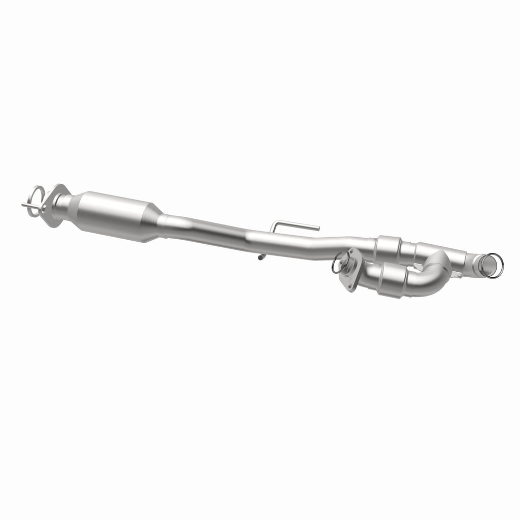 MagnaFlow Exhaust Products 52702 OEM Grade Direct-Fit Catalytic Converter for Select Nissan Quest