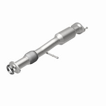 Load image into Gallery viewer, MagnaFlow Exhaust Products 280096 OEM Grade Direct-Fit Catalytic Converter for Select Toyota Highlander