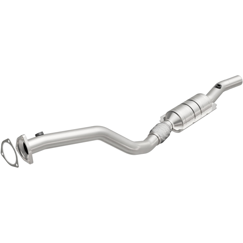 MagnaFlow Exhaust Products 22962 HM Grade Direct-Fit Catalytic Converter for Select Audi A4, Audi A4 Quattro, Volkswagen Passat
