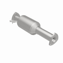 Load image into Gallery viewer, MagnaFlow Exhaust Products 3391894 California CARB Direct-Fit Catalytic Converter for Select Toyota Land Cruiser