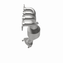 Load image into Gallery viewer, MagnaFlow Exhaust Products 51062 OEM Grade Manifold Catalytic Converter for Select Chevrolet Aveo, Chevrolet Aveo5, Pontiac G3, Pontiac G3 Wave, Suzuki Swift+